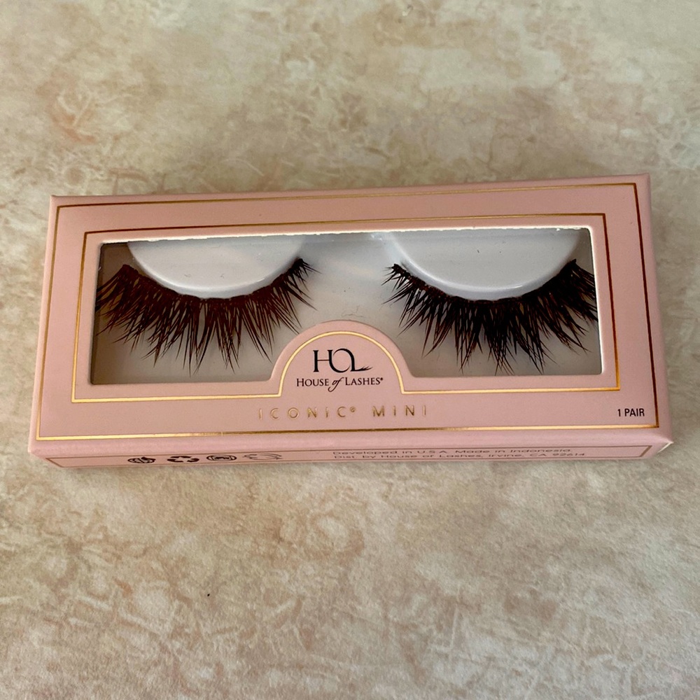 House of Lashes iconic mini false lashes falsies
